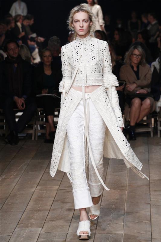talvikausi trendikkäät muotihousut sako alexander mcqueen