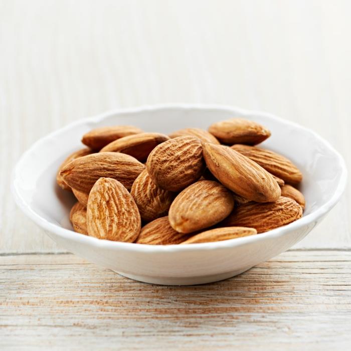 missä proteiinit mantelissa syövät terveellisiä pähkinöitä