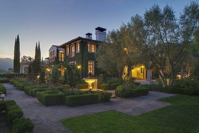 missä Heidi Klum asuu huvilan pihalla puutarhan suunnittelu suojaa vihreää elämää