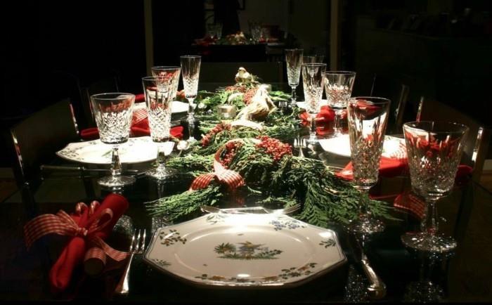 eläviä ideoita ruokasali vihreä perinteiset kuviot joulu
