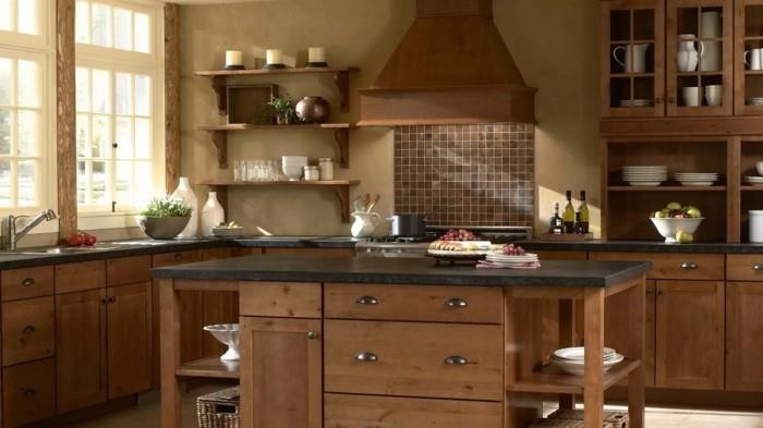 eläviä ideoita keittiö ruskea seinämaali ja ruskeat keittiökalusteet