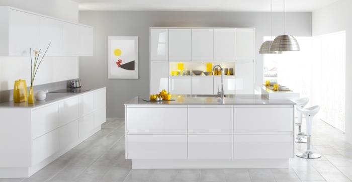 elävät ideat keittiö valkoinen keittiökalusteet lattialaatat keittiösaari koriste -ideoita