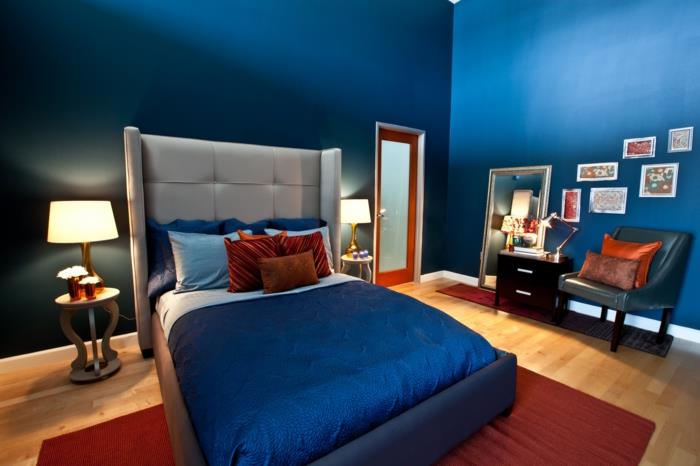 eläviä ideoita makuuhuone sininen seinän väri punainen matto harmaa sänky