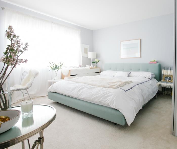 eläviä ideoita makuuhuone vaaleanvihreä sänky ilmavat verhot kokolattiamatto
