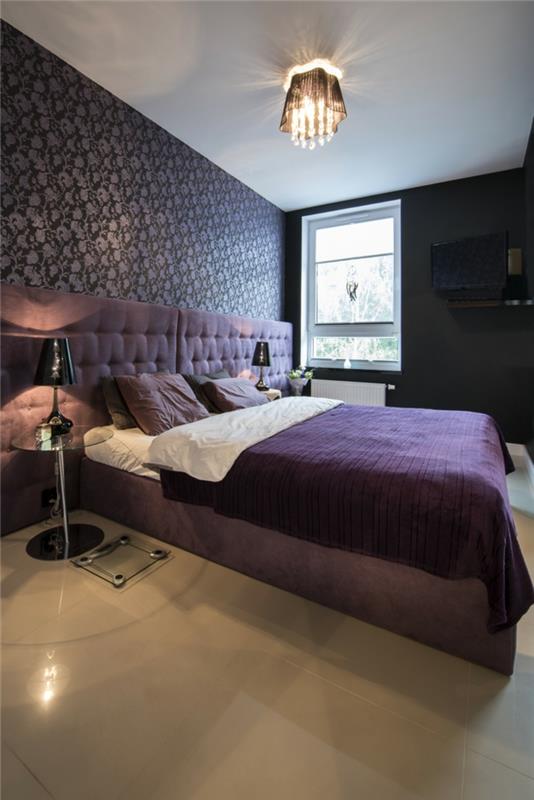 huoneisto sisustaa makuuhuone violetti vuodevaatteet ylellinen seinämaalaus tapetti sivupöytä lasi