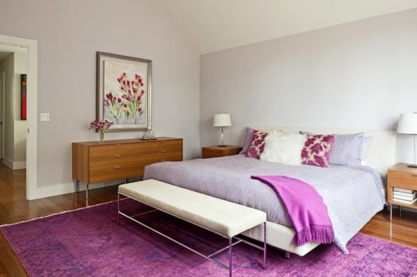 asunnon sisustusideoita makuuhuoneen tekstiilit värit violetti