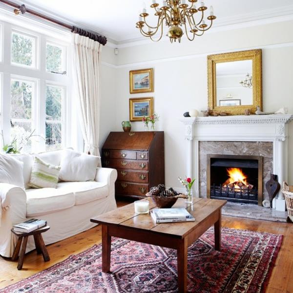 Kalusta huoneisto mukavasti värillinen matto valkoinen sohva takka
