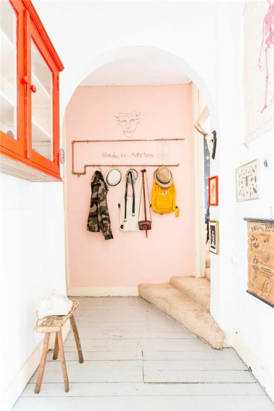 olohuoneen suunnittelu väri seinäväri vaaleanpunainen valkoinen käytäväkalusteet