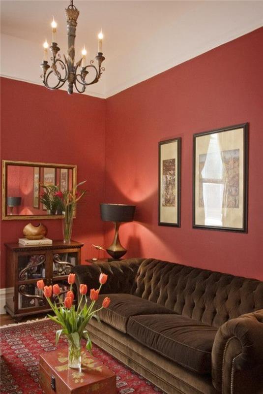 olohuone maalausideoita punaiset seinät kynttilänjalat tulppaanit