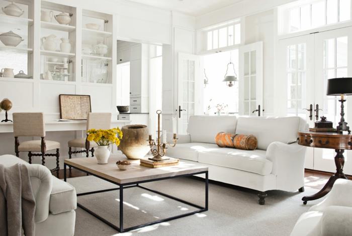 olohuoneen sisustusideoita valkoinen sohva sohvapöytä koristelu