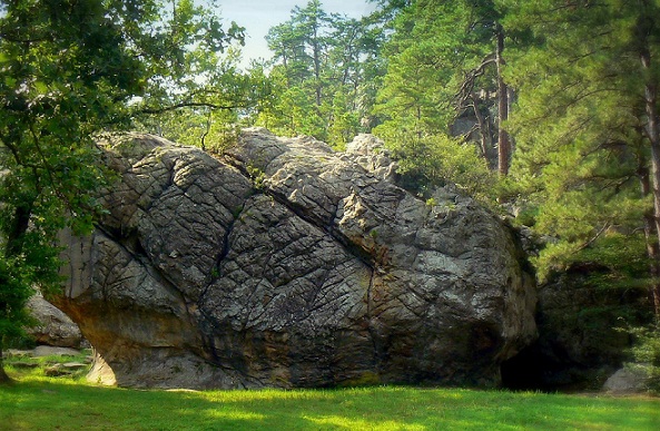 Wonders of Robbers Cave-Robbers hule Wilburton