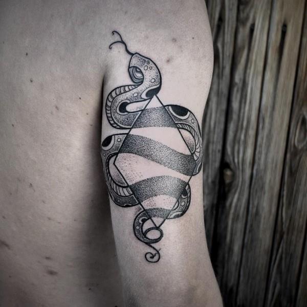upeita käärme tatuointi ideoita