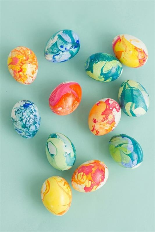 kauniiden pääsiäismunien marmorointi
