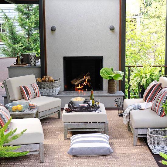 kauniit verannan inspiraatiot minimalistisesta takista, korikorista