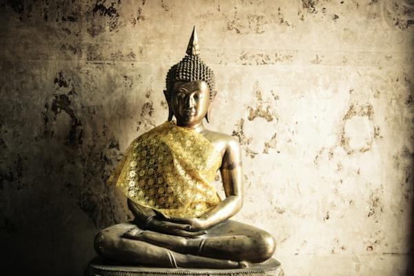 jooga rentouttava buddha patsas