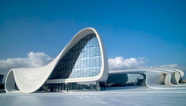 zaha hadid heydar aliyev keskus baku azerbaidžanin suunnitteluhana