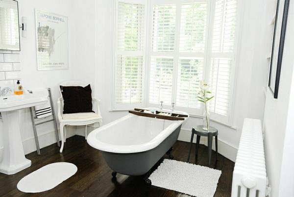 moderni kylpyhuone minimalistinen vapaasti seisova kylpyamme