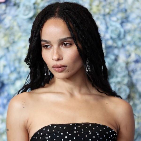 zoe kravitz kampaus naiset rasta punokset