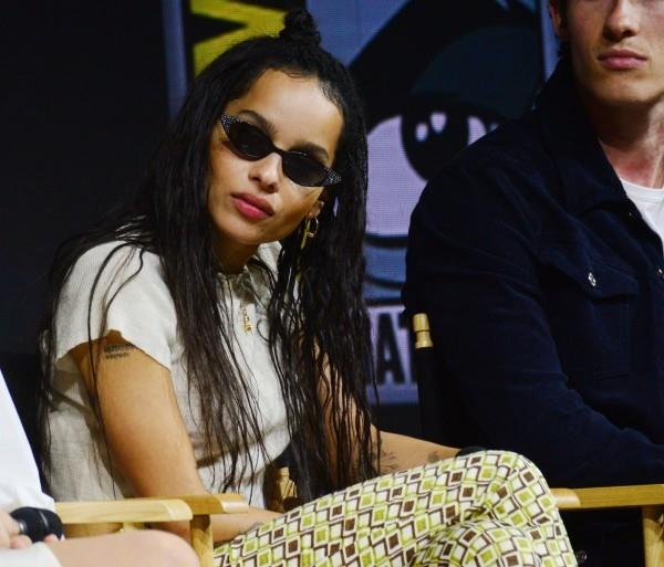 zoe kravitz rasta punokset kampaukset naiset