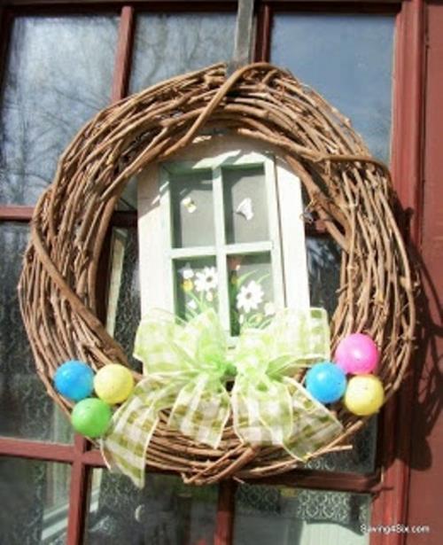 oksat seppele pääsiäismunat värikäs nauhat ovi talo kuisti koristelu